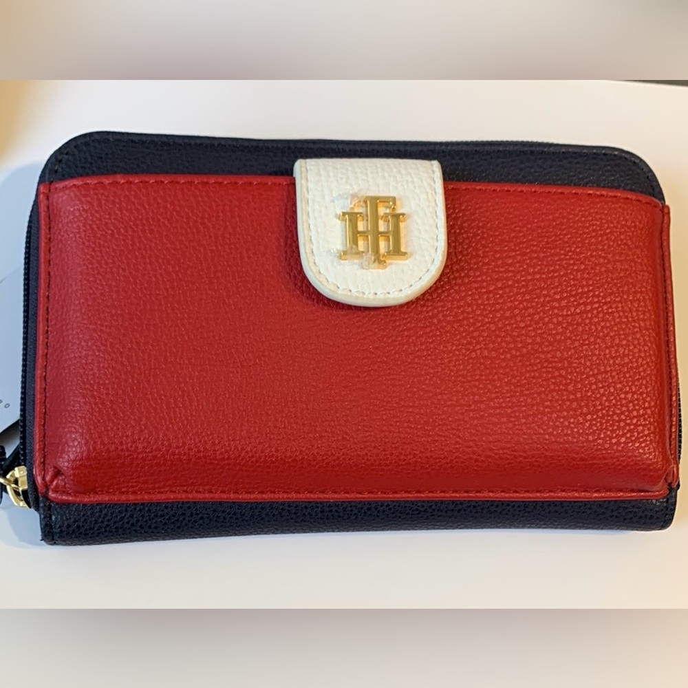 Tommy Hilfiger Red and Black Wristlet NWT msrp $68